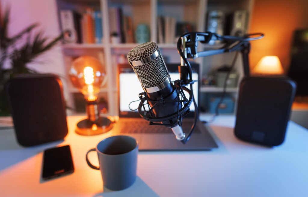 Become a professional Podcaster, earn money with your voice!